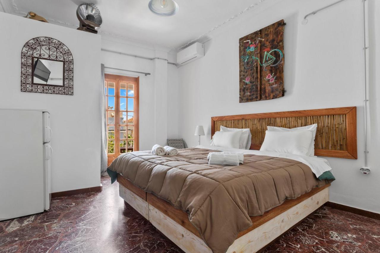 Condillia Central Apartment Spetses Town Exterior photo